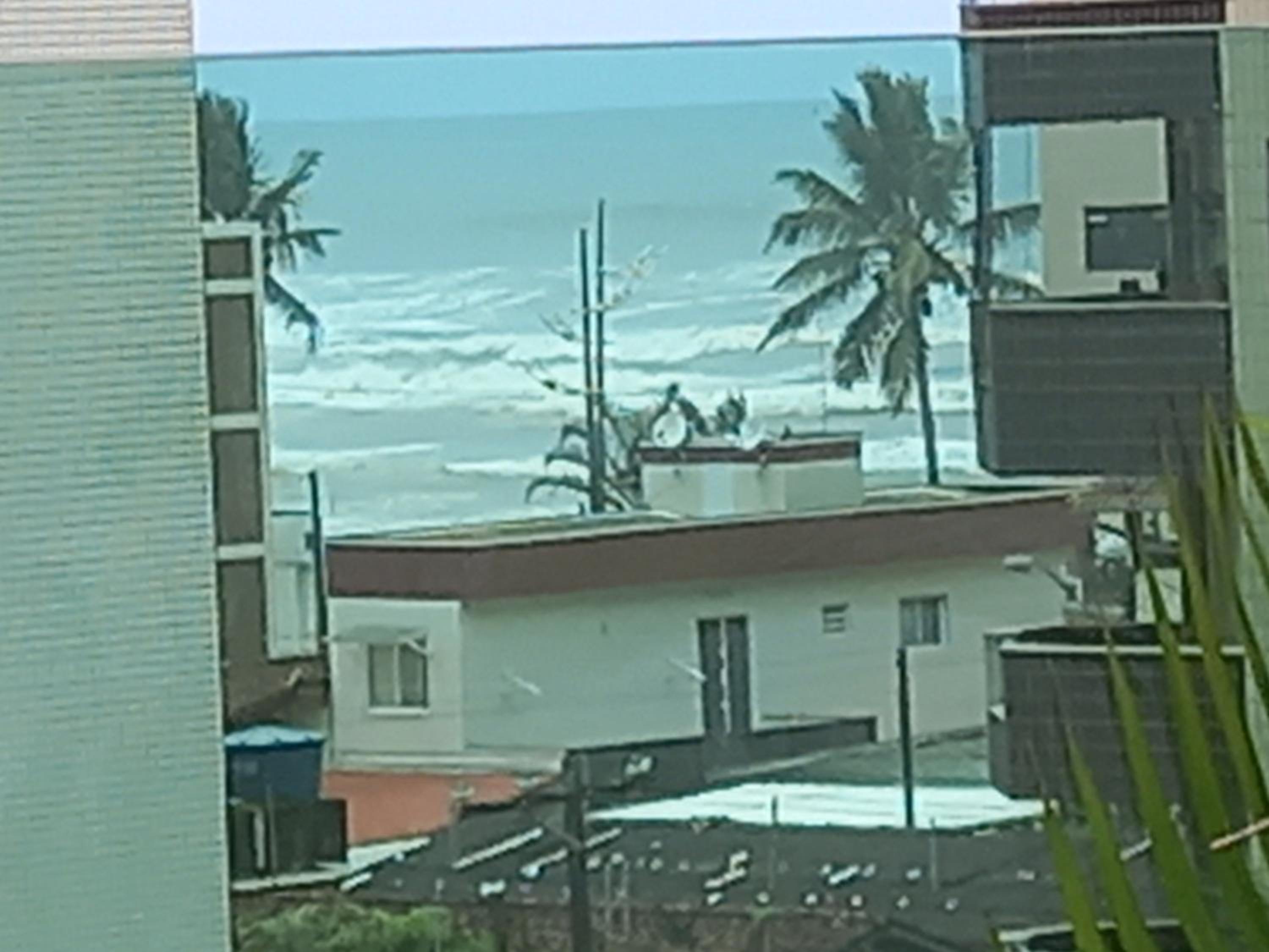 MEGA apto com Garden coberto! 2min da praia