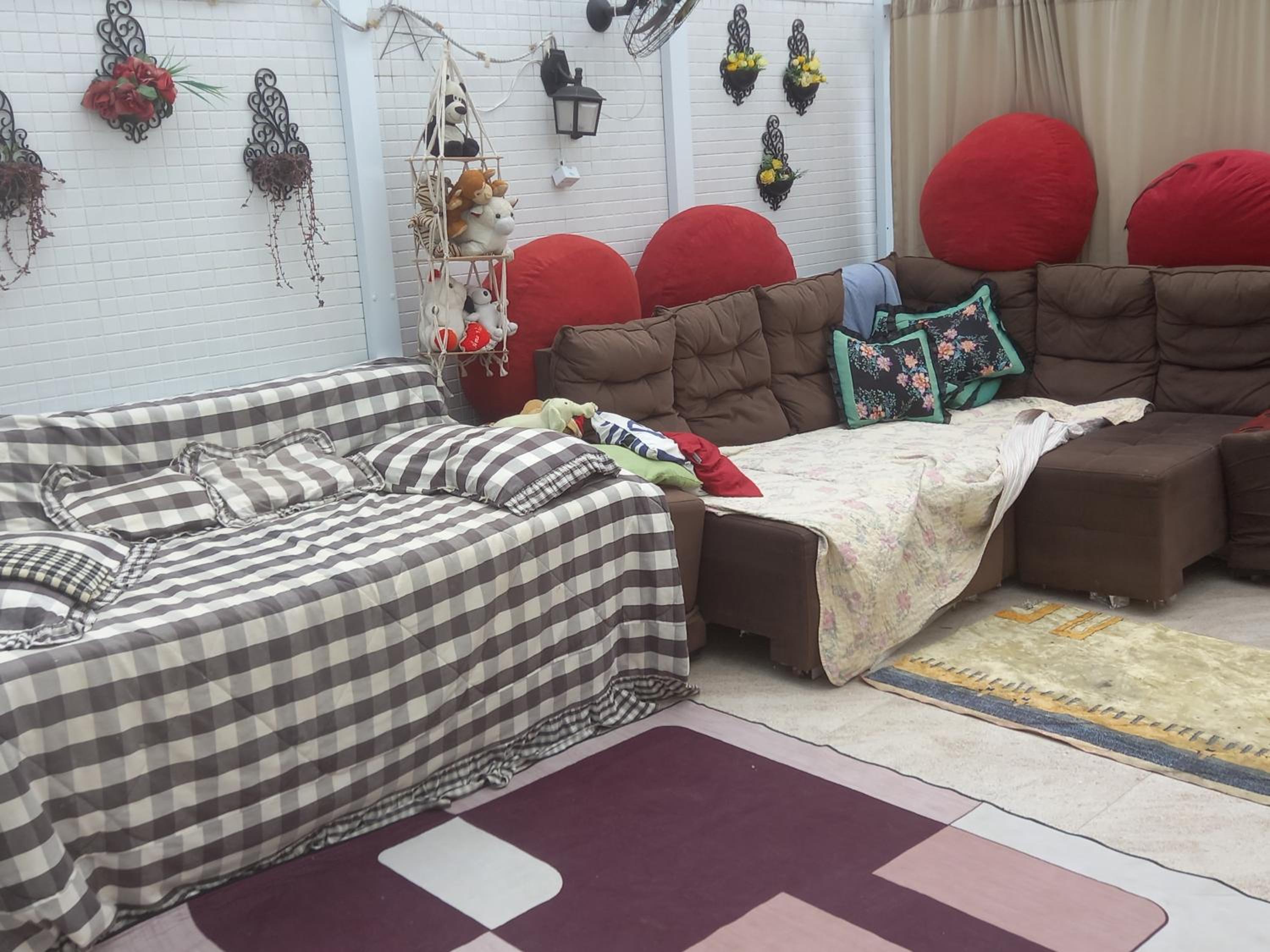 MEGA apto com Garden coberto! 2min da praia