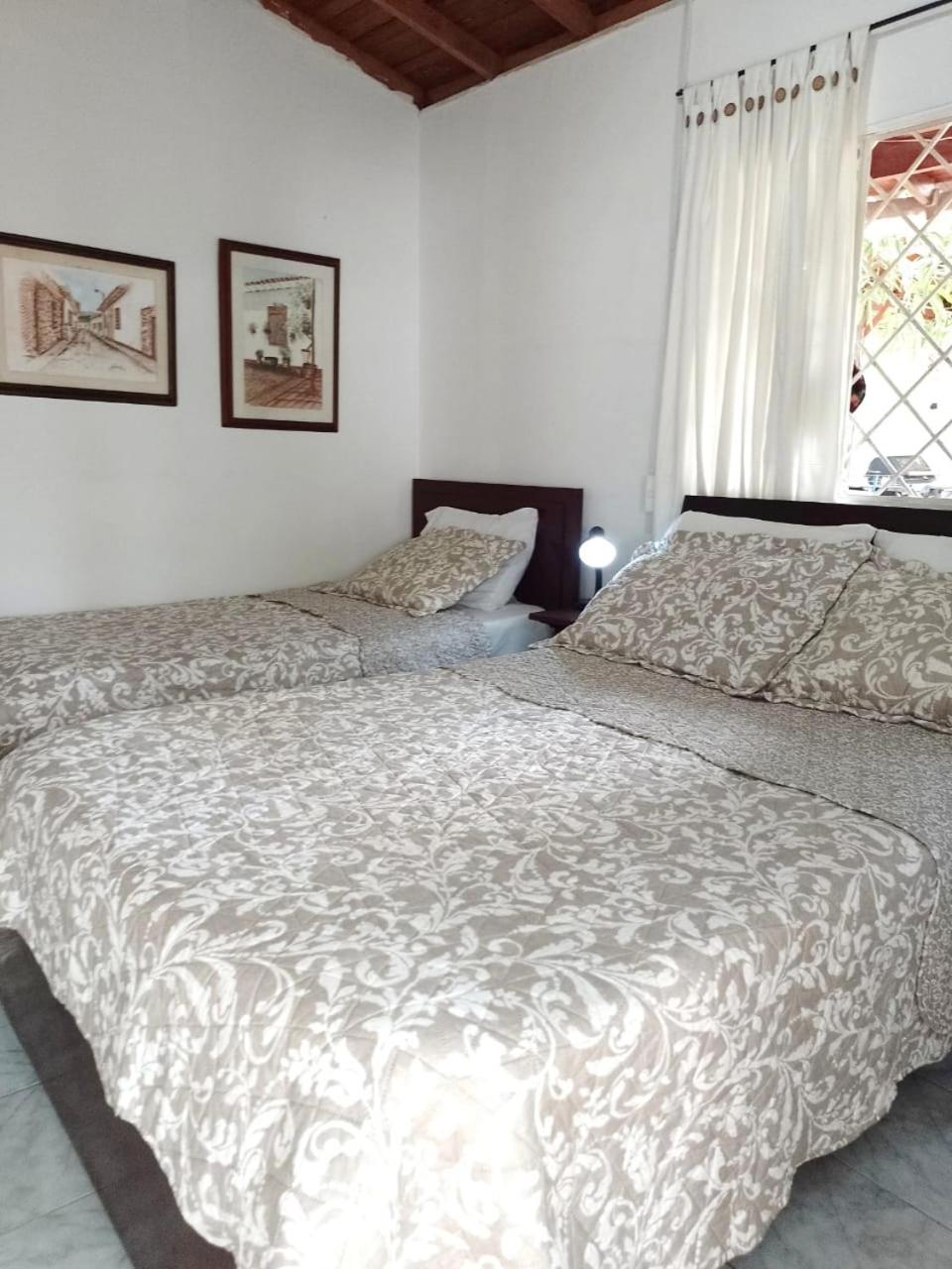 Hostal CORALES