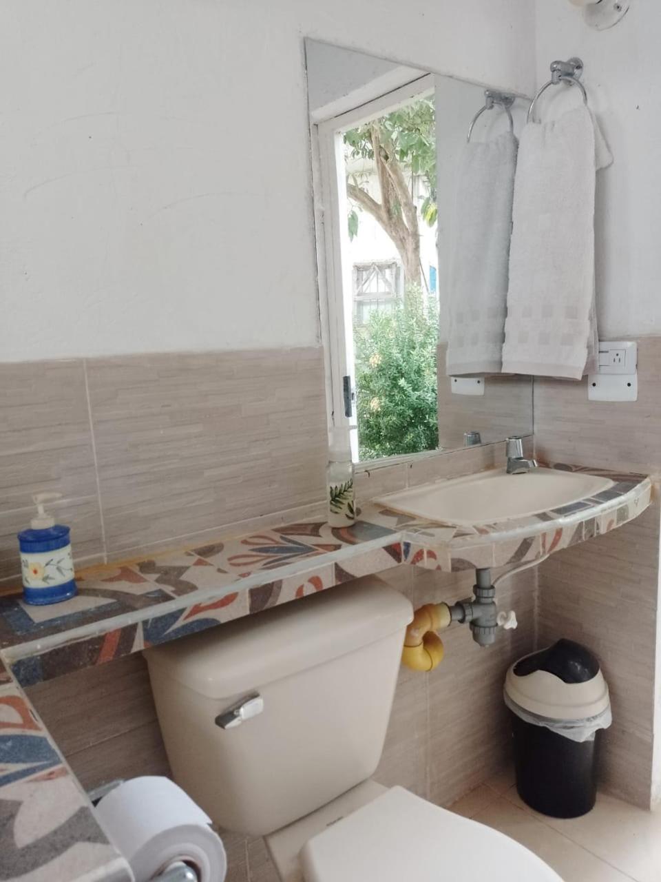 Hostal CORALES