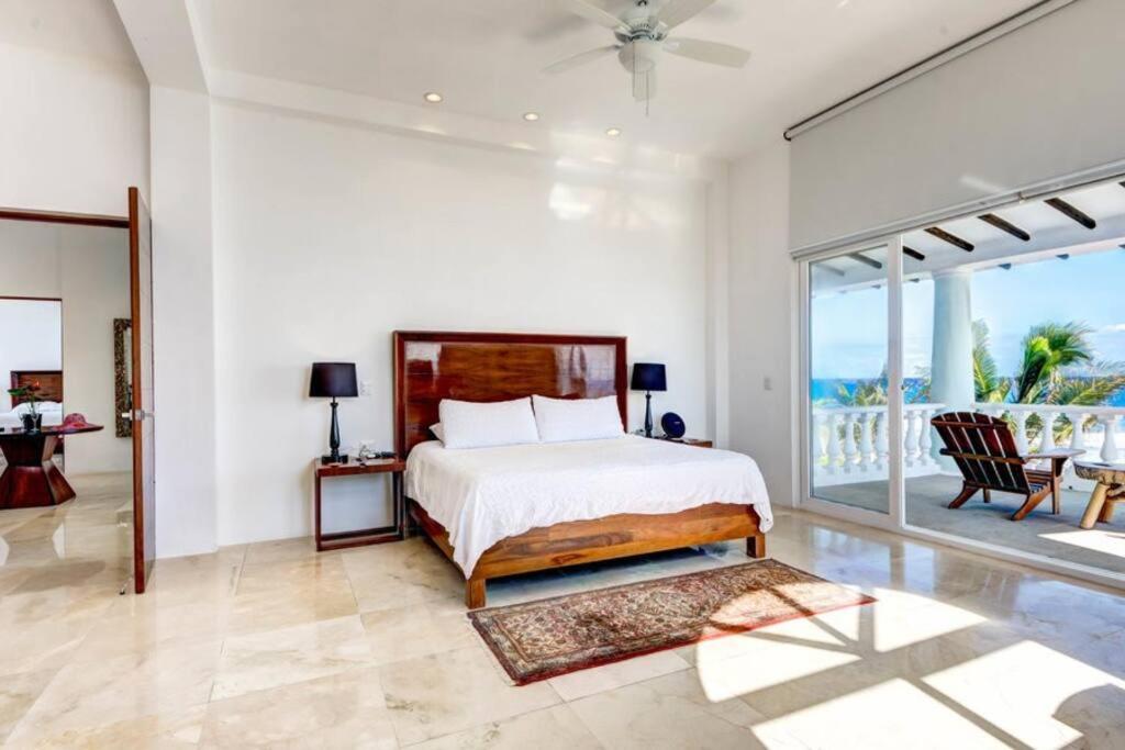 Beautiful Paradise - Beachfront