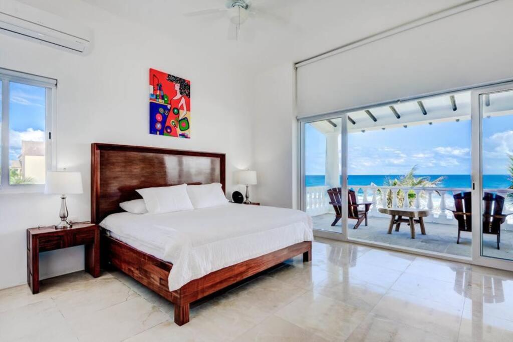 Beautiful Paradise - Beachfront