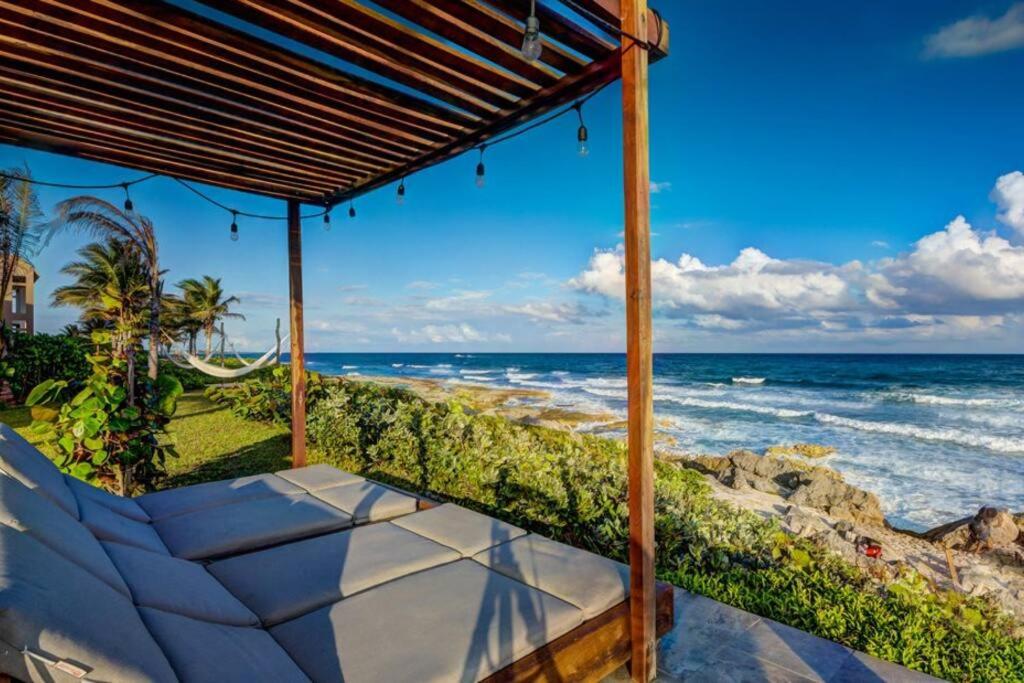 Beautiful Paradise - Beachfront