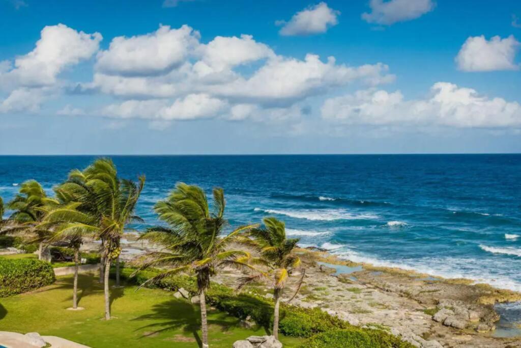 Beautiful Paradise - Beachfront