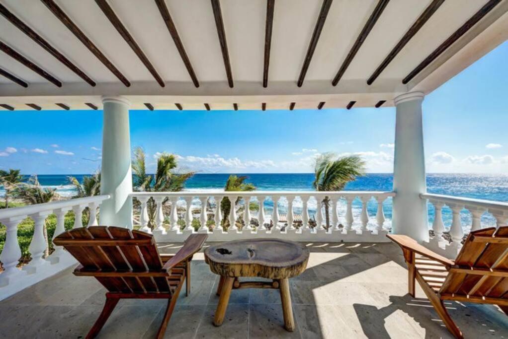 Beautiful Paradise - Beachfront