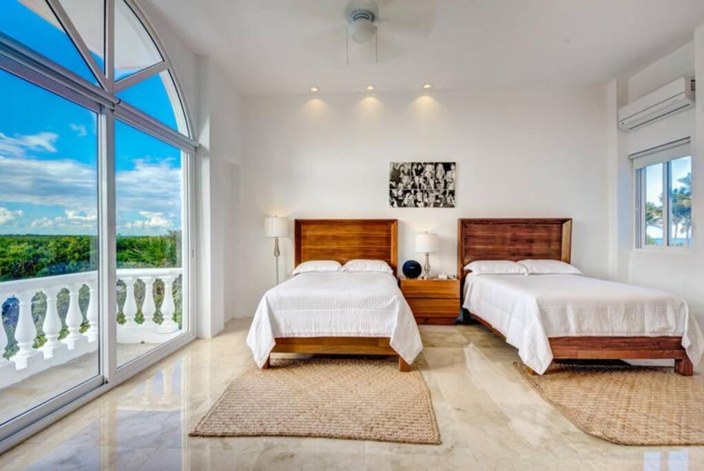Beautiful Paradise - Beachfront