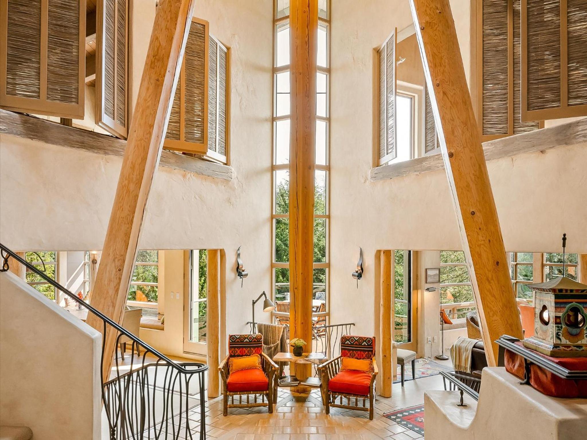 New Listing Unique Luxury 6 bedroom Chalet including 4 bedrooms and beautiful 2 bedroom suite
