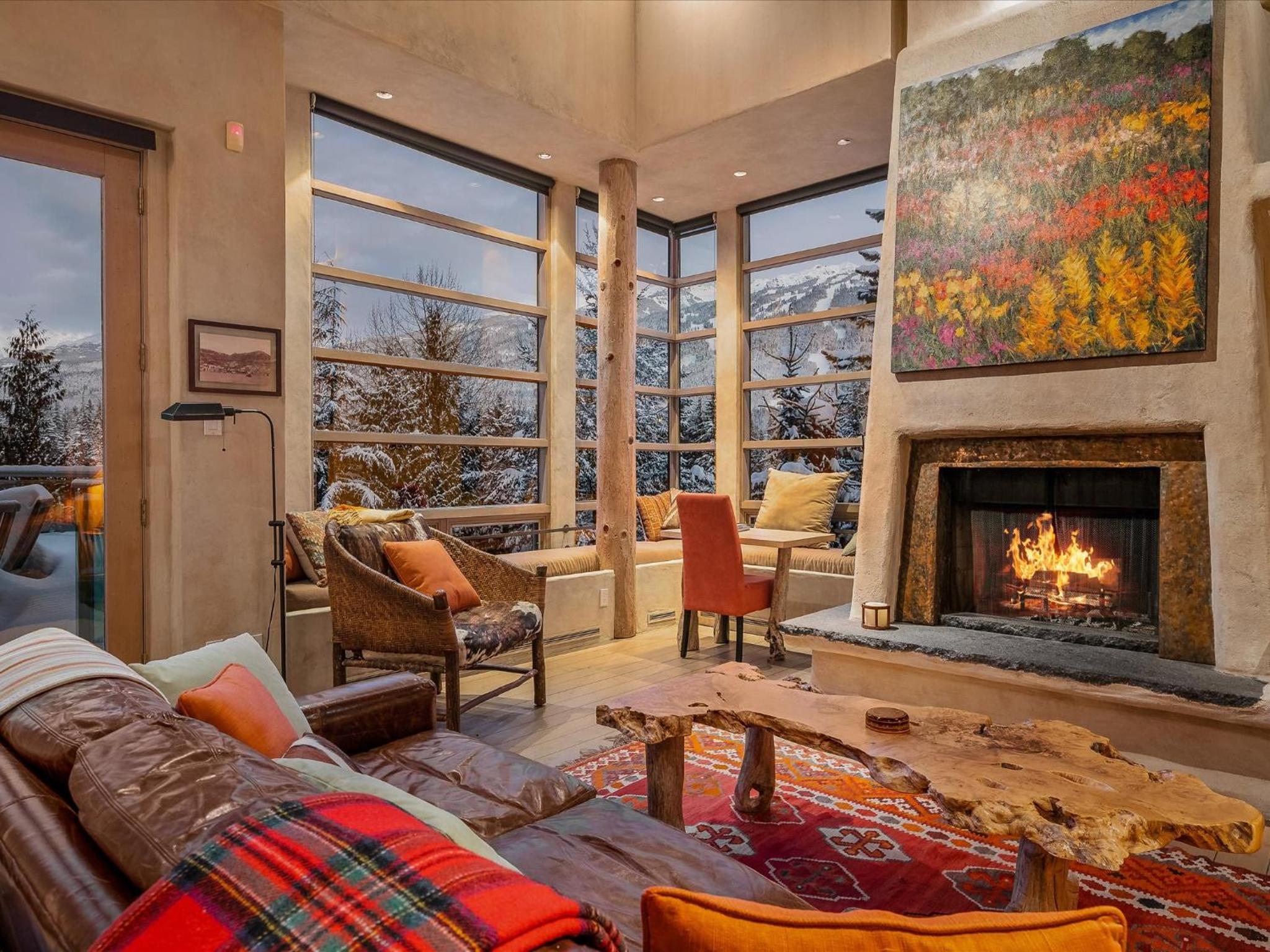 New Listing Unique Luxury 6 bedroom Chalet including 4 bedrooms and beautiful 2 bedroom suite