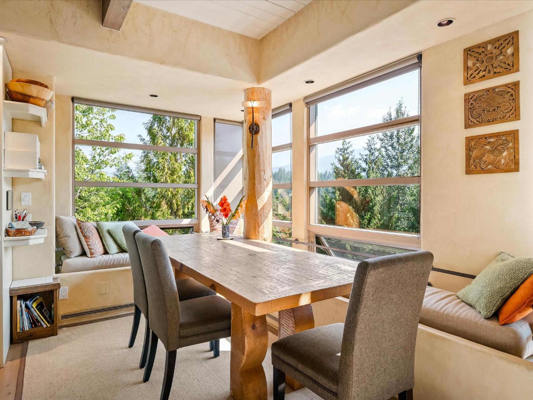 New Listing Unique Luxury 6 bedroom Chalet including 4 bedrooms and beautiful 2 bedroom suite