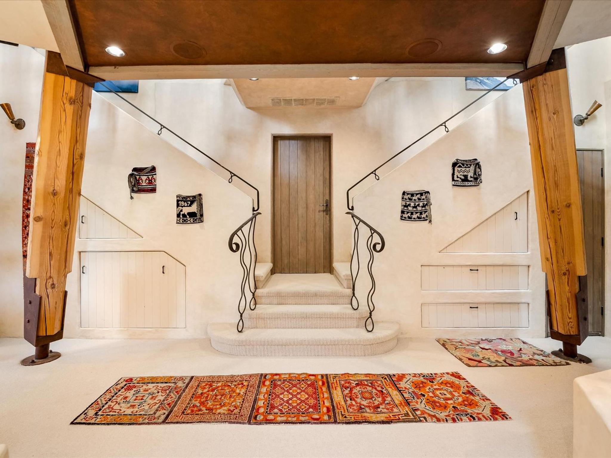 New Listing Unique Luxury 6 bedroom Chalet including 4 bedrooms and beautiful 2 bedroom suite