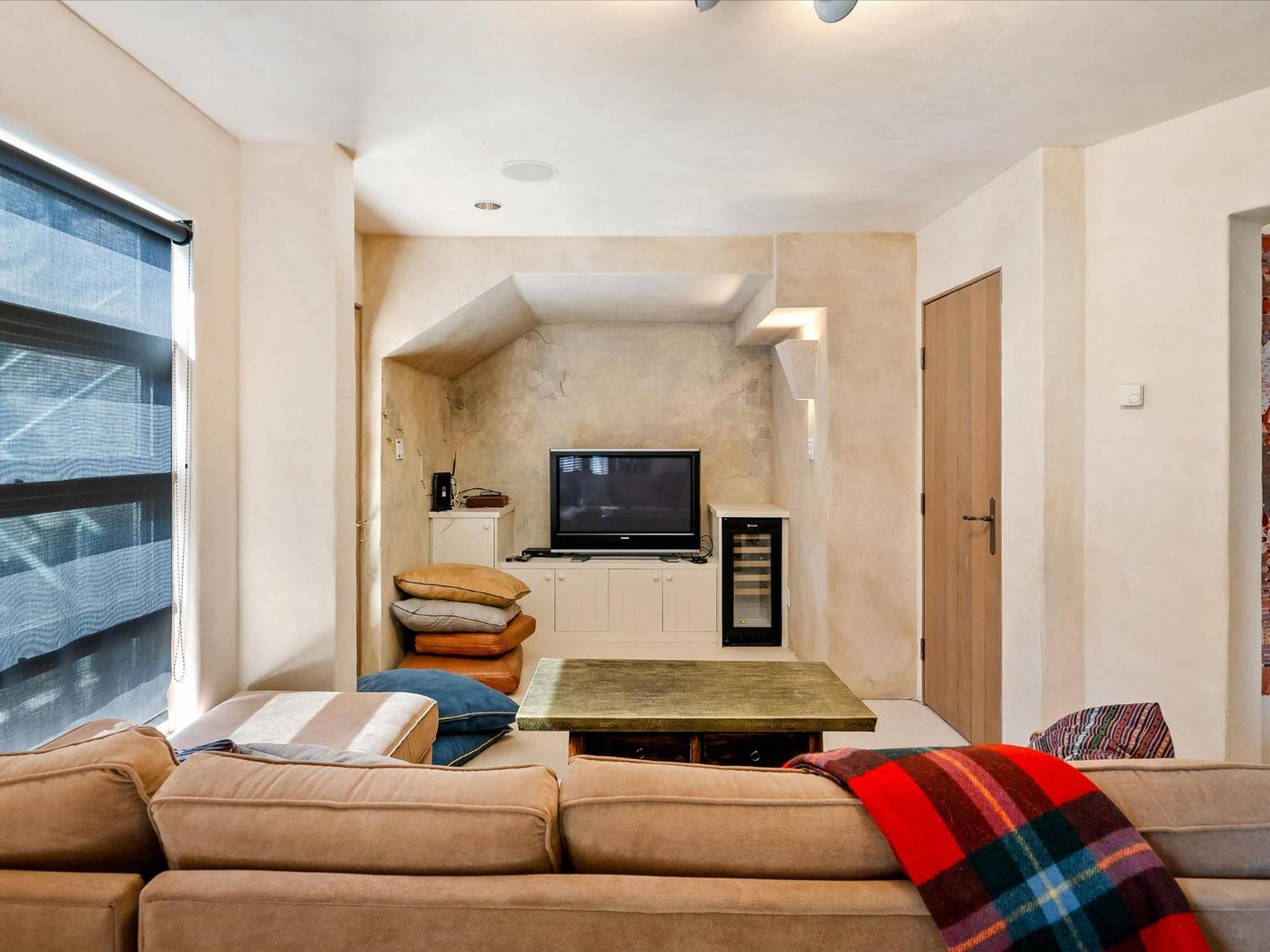 New Listing Unique Luxury 6 bedroom Chalet including 4 bedrooms and beautiful 2 bedroom suite