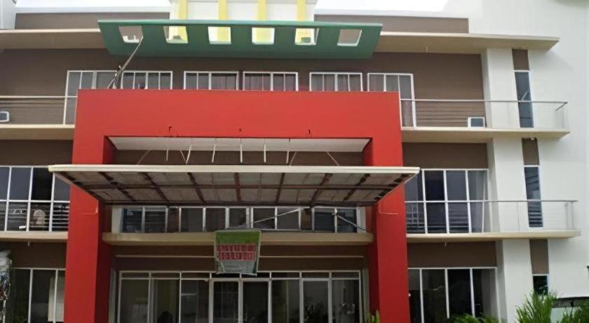 Regal Plaza Hotel