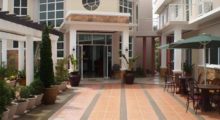 Regal Plaza Hotel