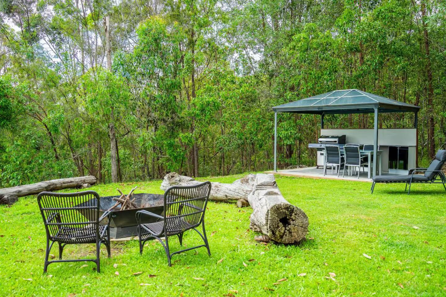 Cockatoo Cabin by Nebesa Nature Retreat