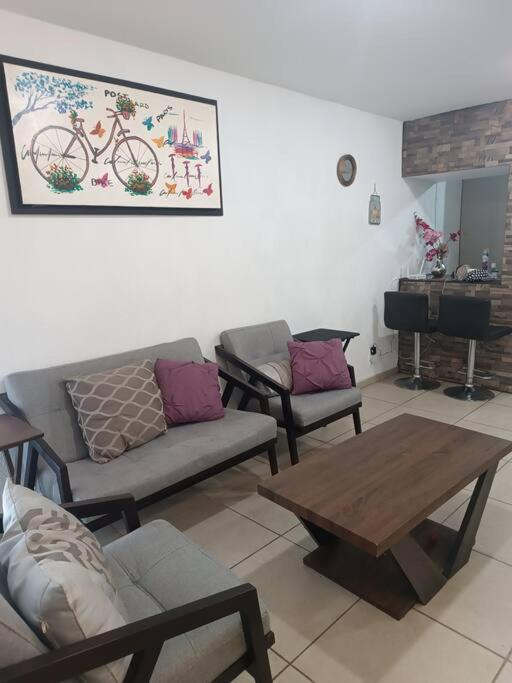 Casa dentro de Coto Parques de Tesistan