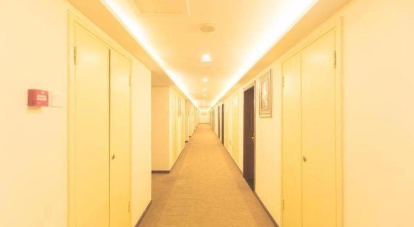 Chonpines Hotels·Tianjin South Railway Station