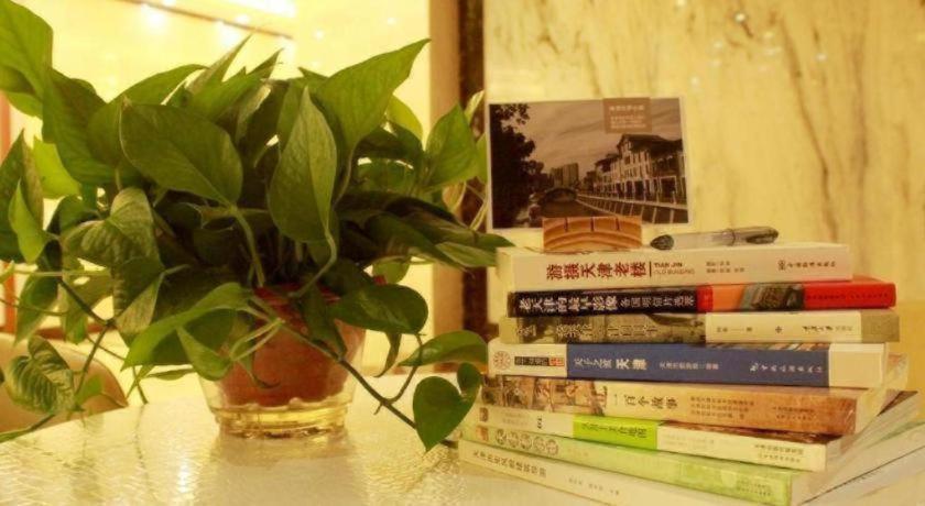 Chonpines Hotels·Tianjin South Railway Station