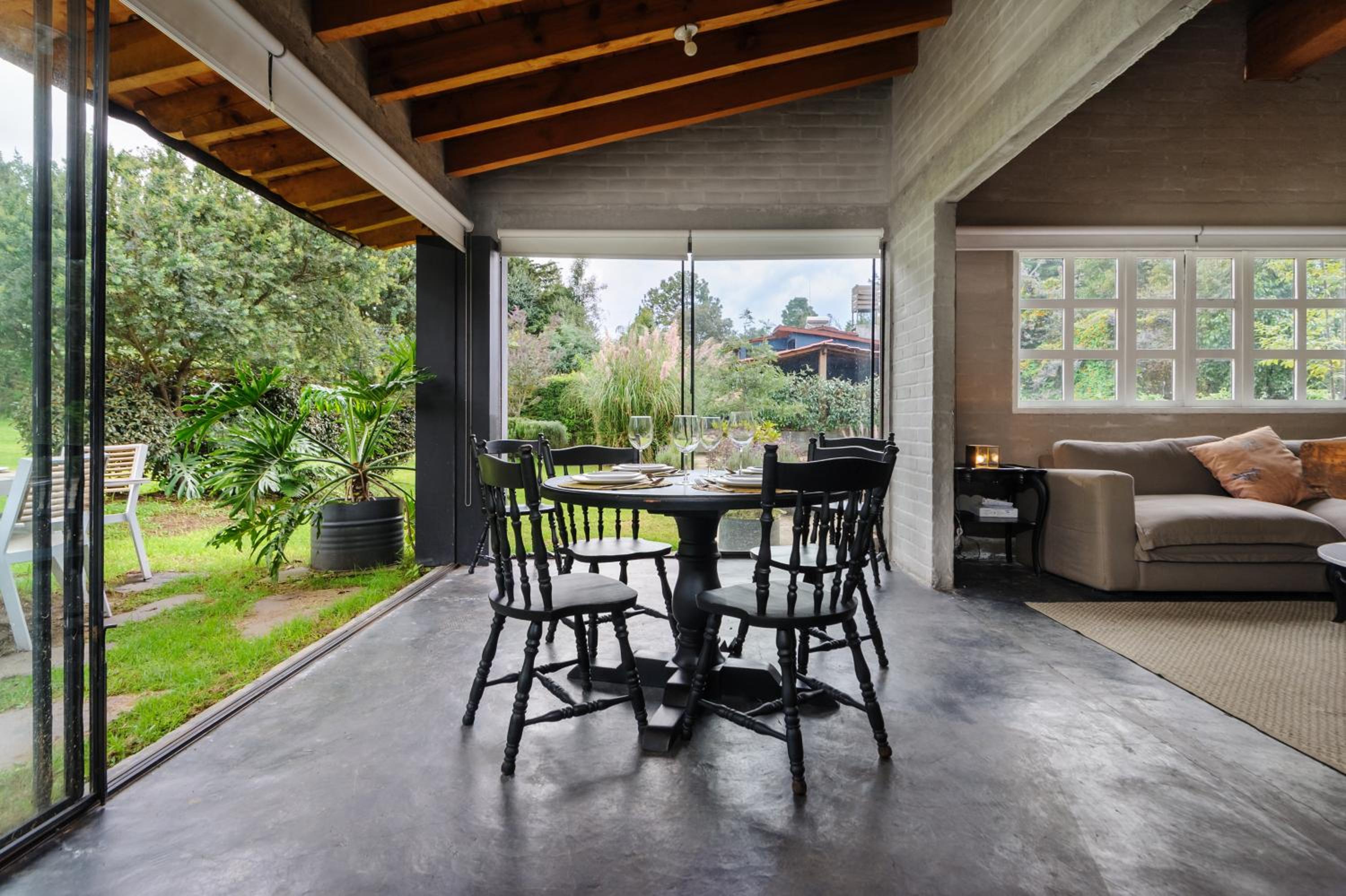 Casa Padel - A Tranquil Retreat Next to a Paddle Court