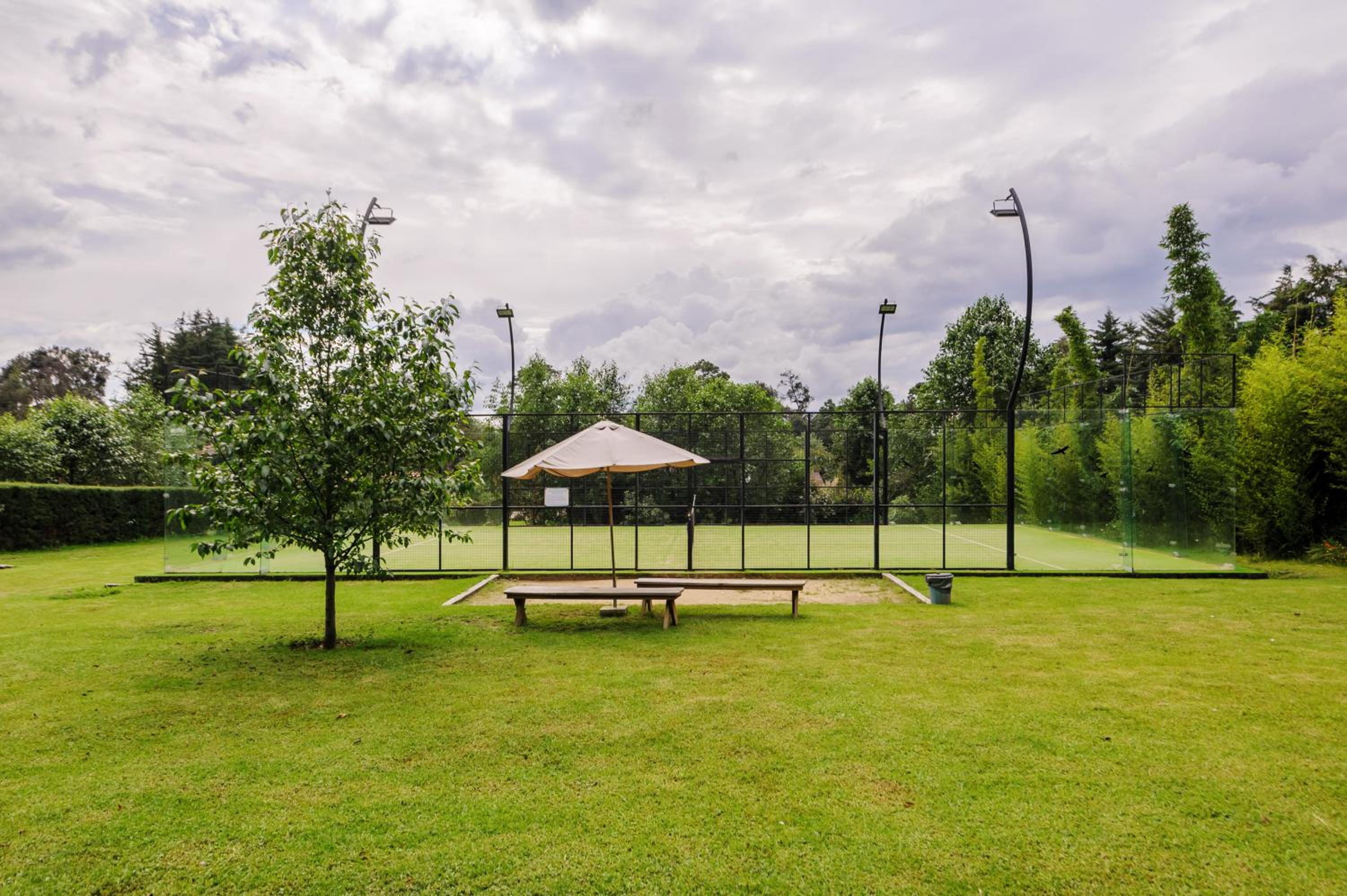 Casa Padel - A Tranquil Retreat Next to a Paddle Court