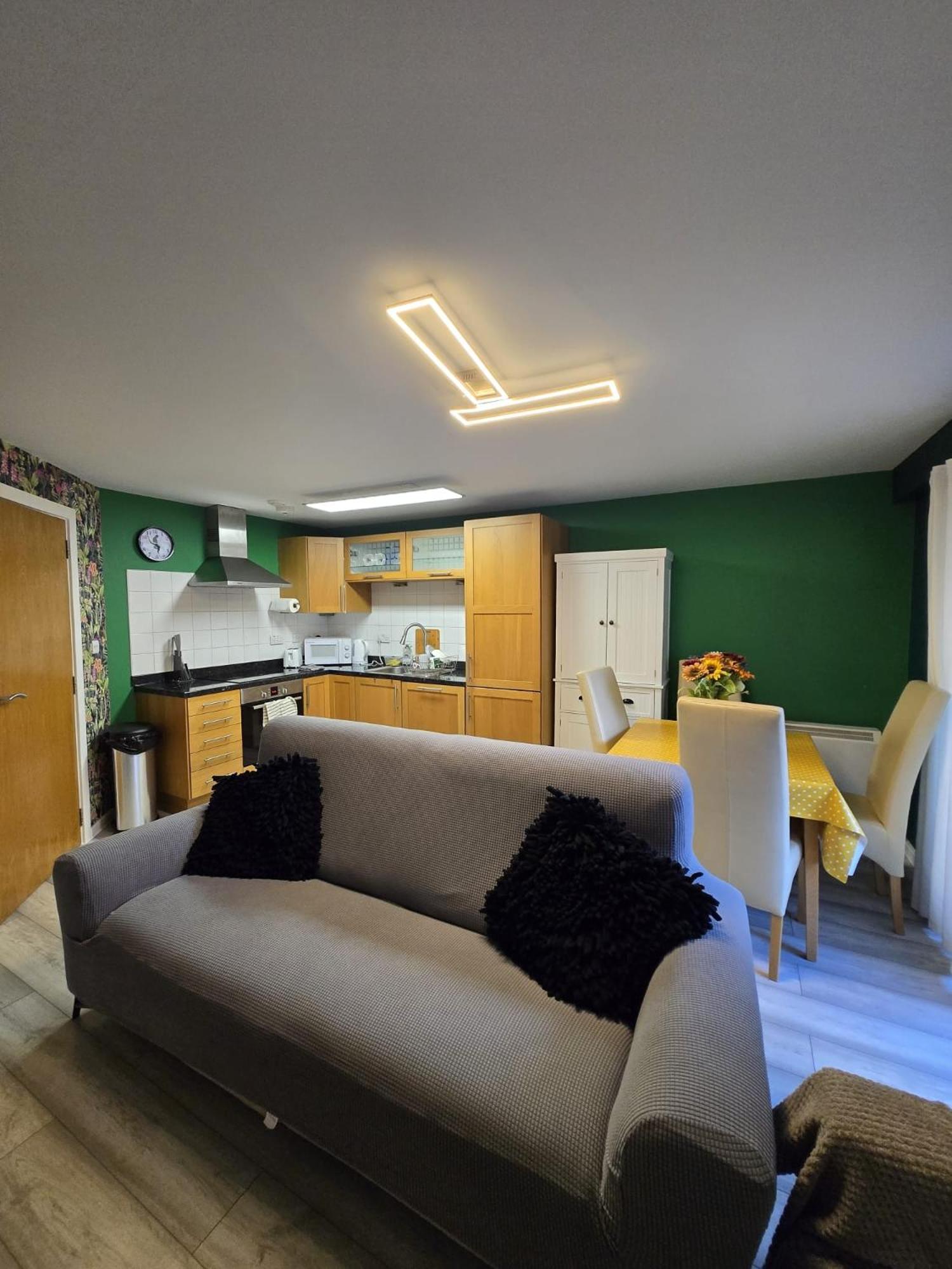 Modern House, Cozy Room photo 5