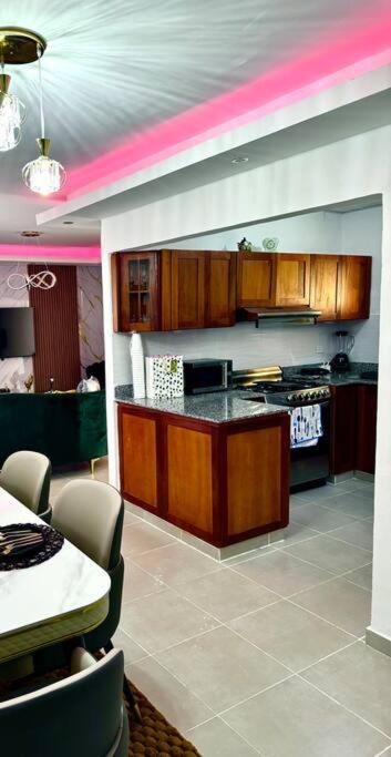 Modern and Cozy 3-Bedroom Apartment in Santo Domingo view 2