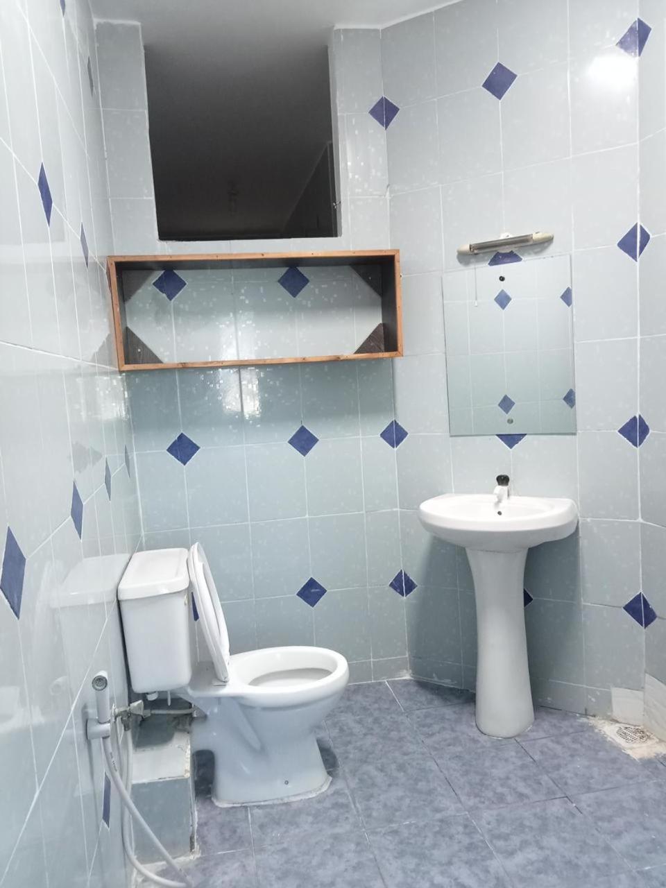 Queens Luxury 2 Bedroom Mombasa,Kenya view 2