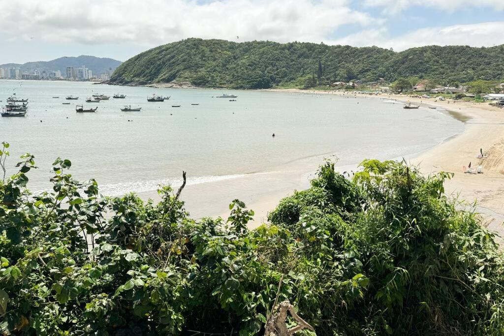 Casa na Praia de São Miguel perto do Beto Carrero