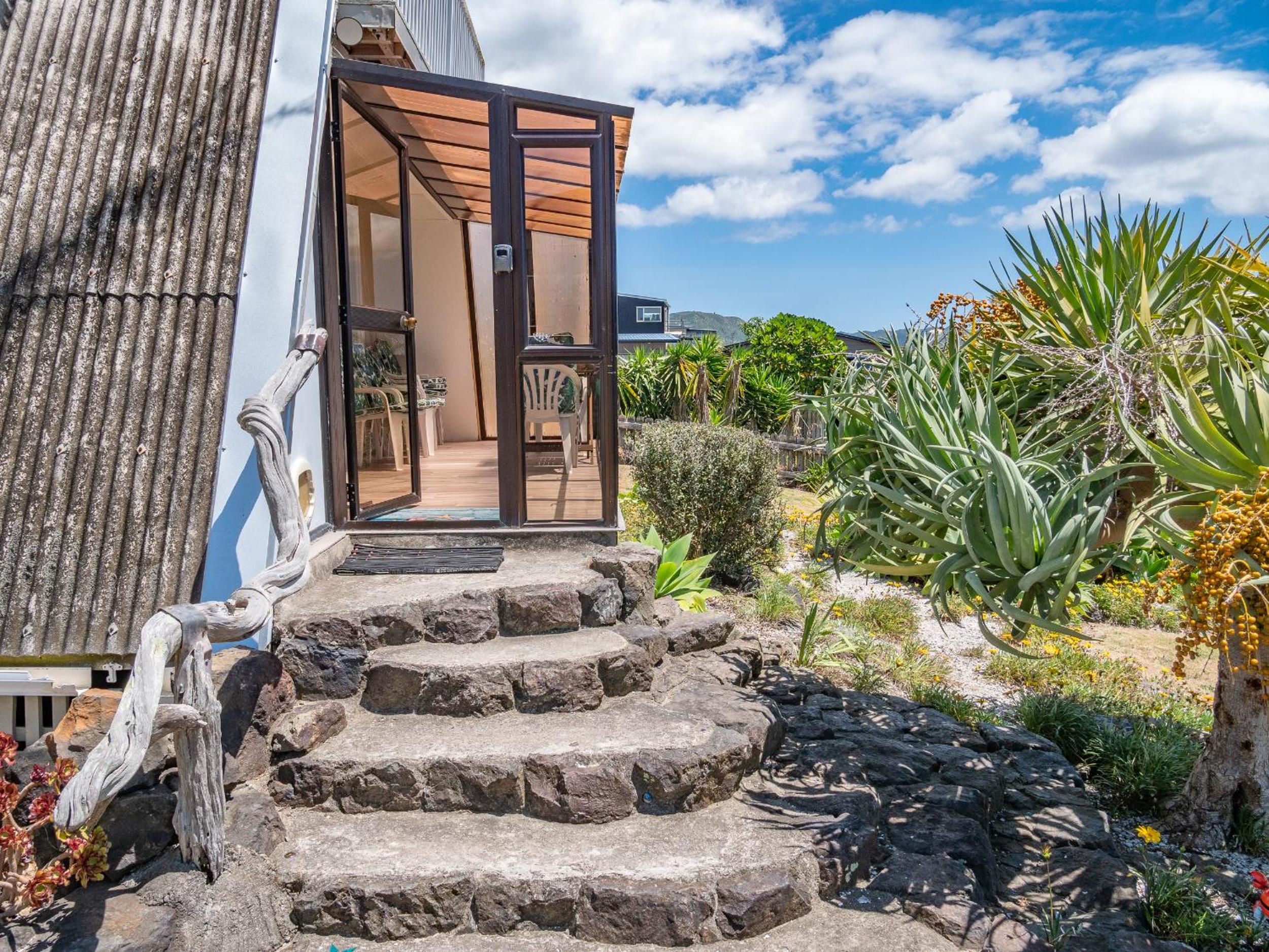 Ahiparadise - Ahipara Holiday Home view 2