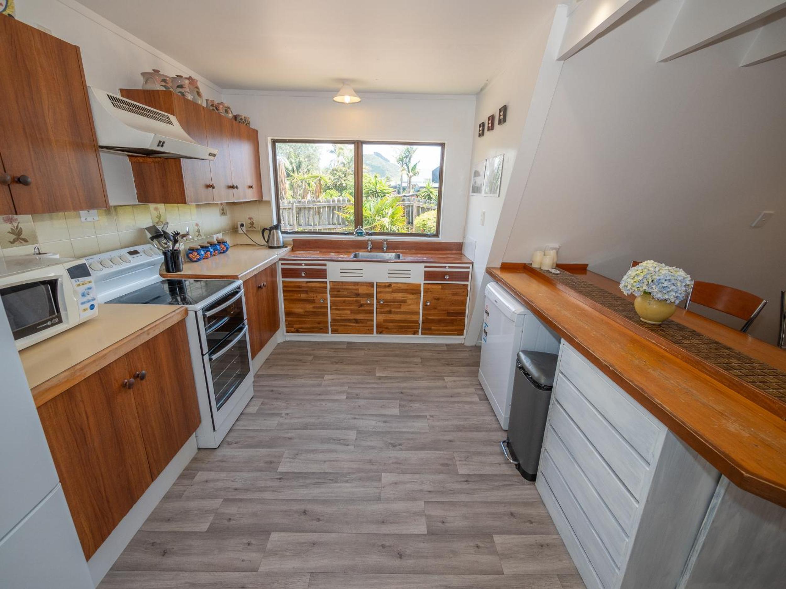 Ahiparadise - Ahipara Holiday Home view 5