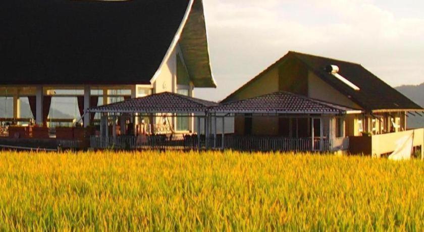 Aie Angek Cottage