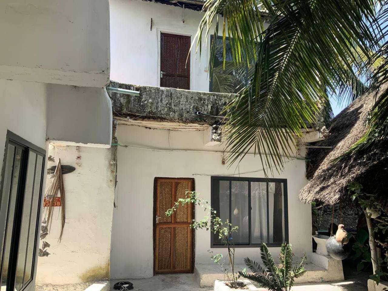 Barefeet Bungalow