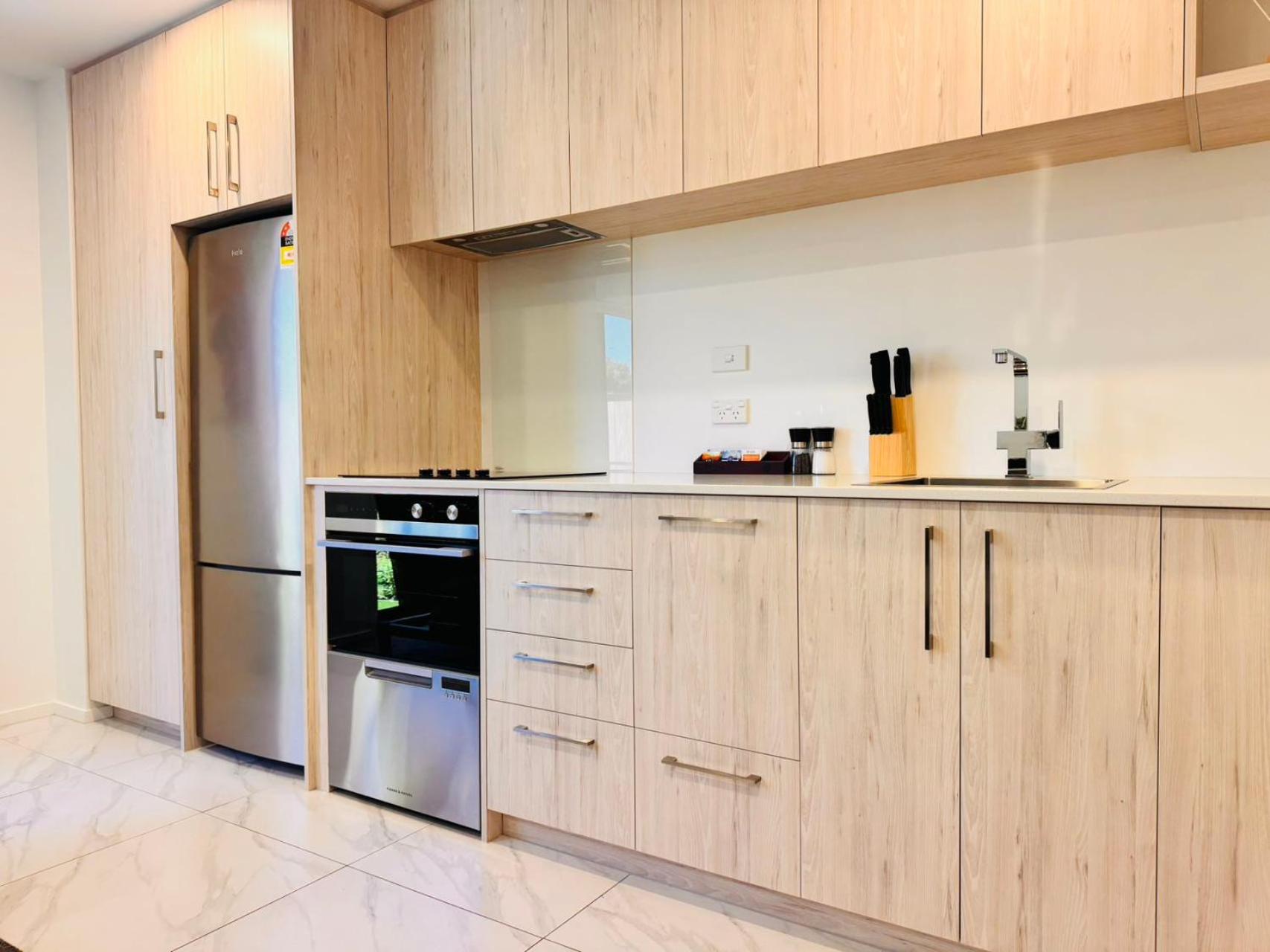City Stadium Stay CBD Apartment B, CHC view 2