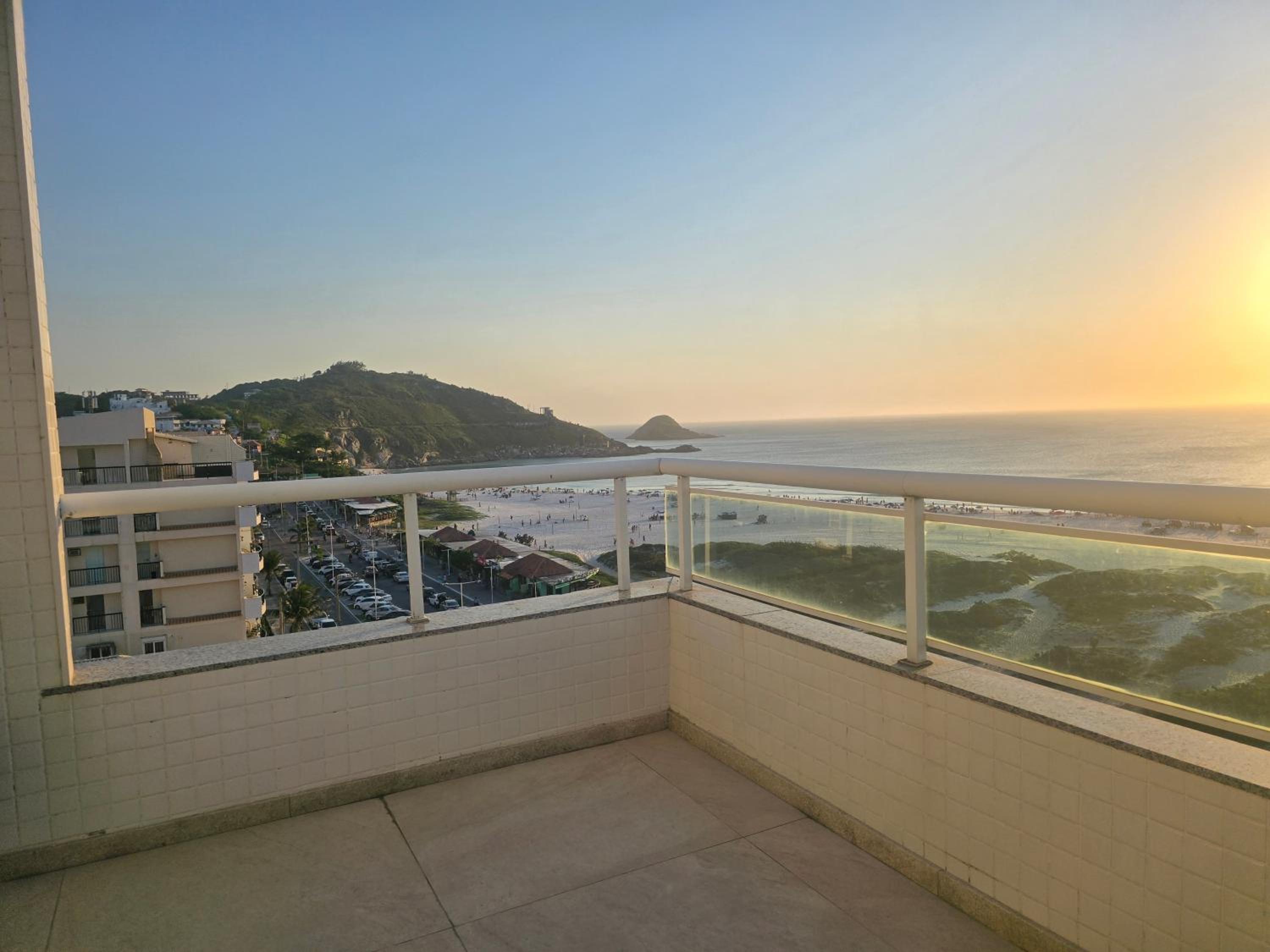 Apartamento Cobertura com vista espetacular para o mar,jacuzzi e churrasqueira, Arraial do Cabo