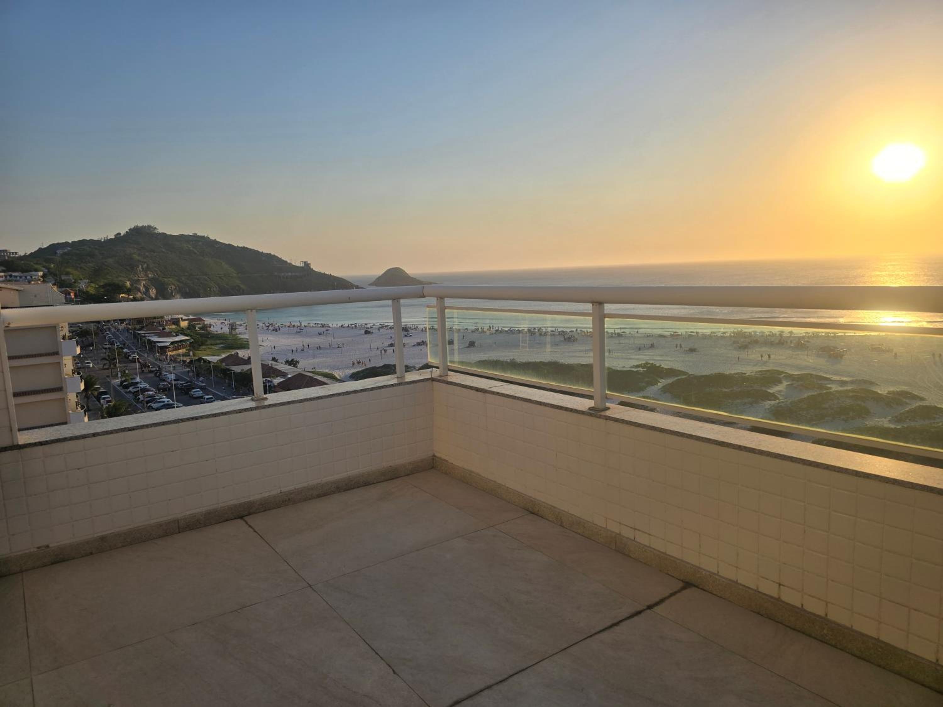 Apartamento Cobertura com vista espetacular para o mar,jacuzzi e churrasqueira, Arraial do Cabo