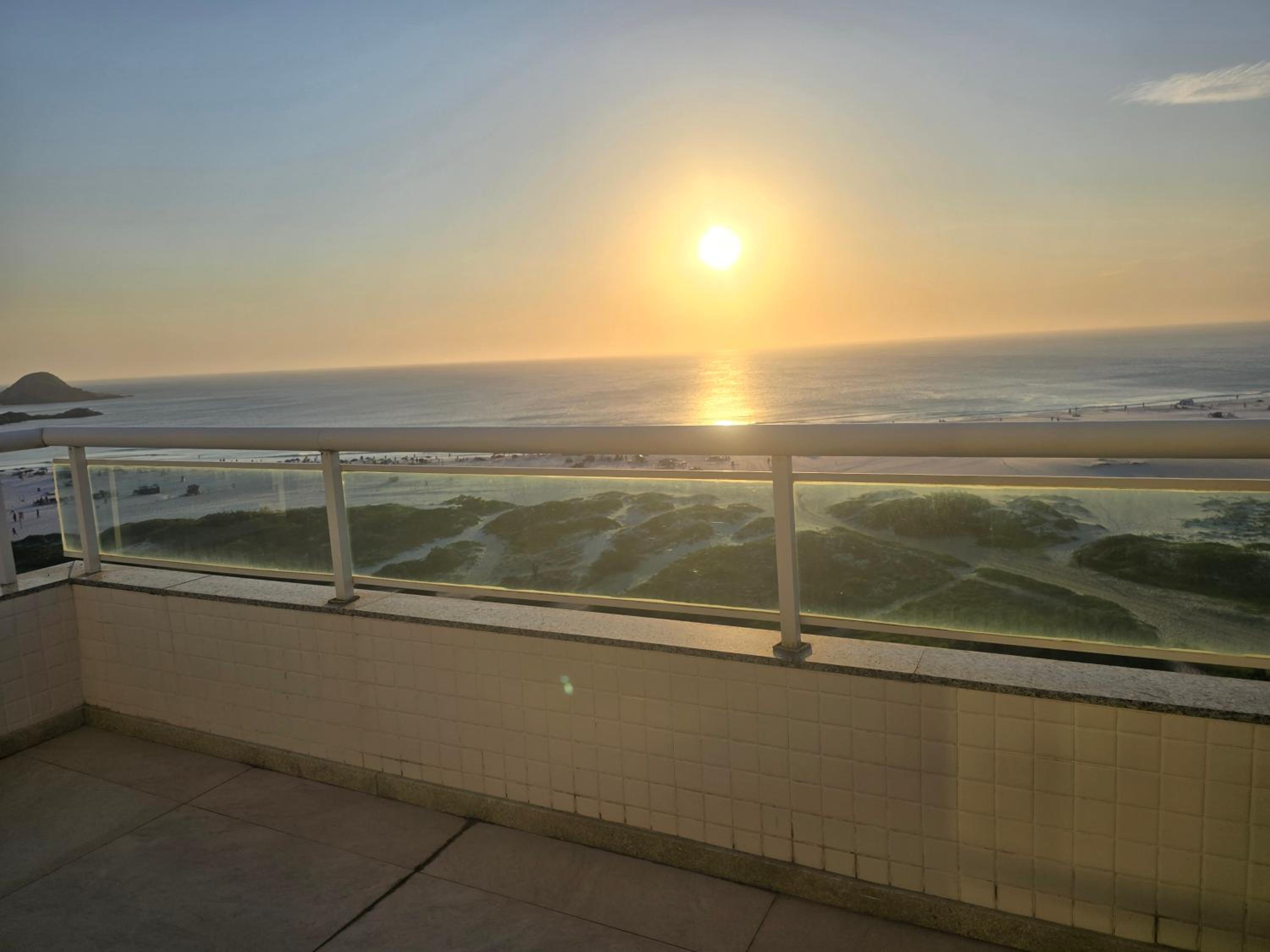 Apartamento Cobertura com vista espetacular para o mar,jacuzzi e churrasqueira, Arraial do Cabo