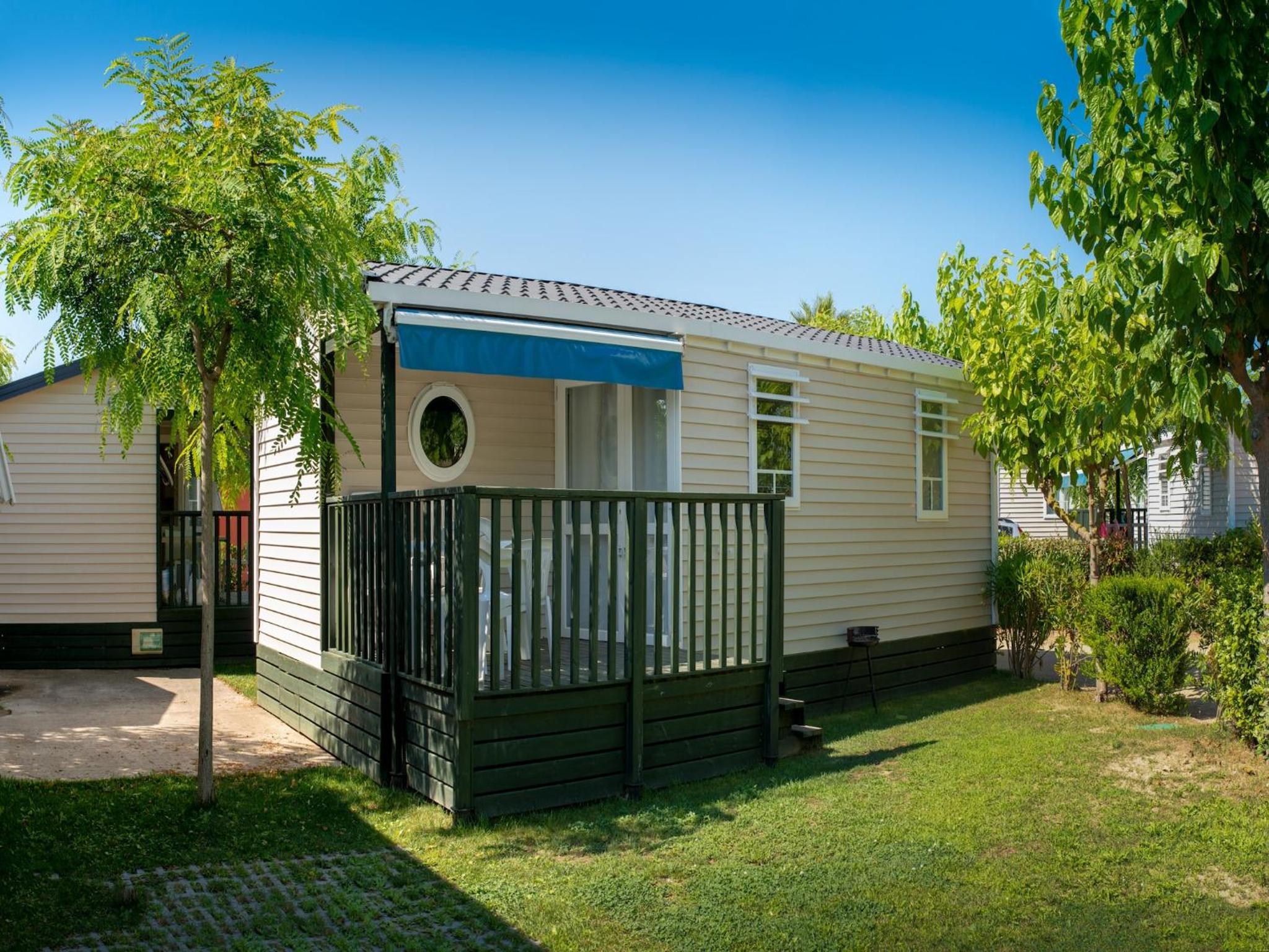 Premium mobile home with terrace