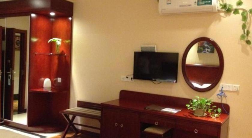 GreenTree Inn Chuzhou Wandong International Car City Express Hotel
