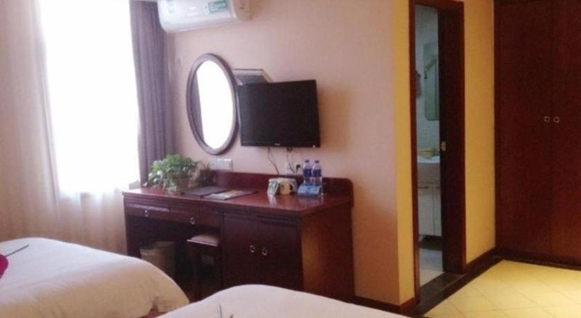 GreenTree Inn Chuzhou Wandong International Car City Express Hotel