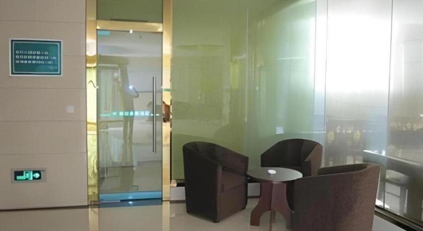 GreenTree Inn Chuzhou Wandong International Car City Express Hotel
