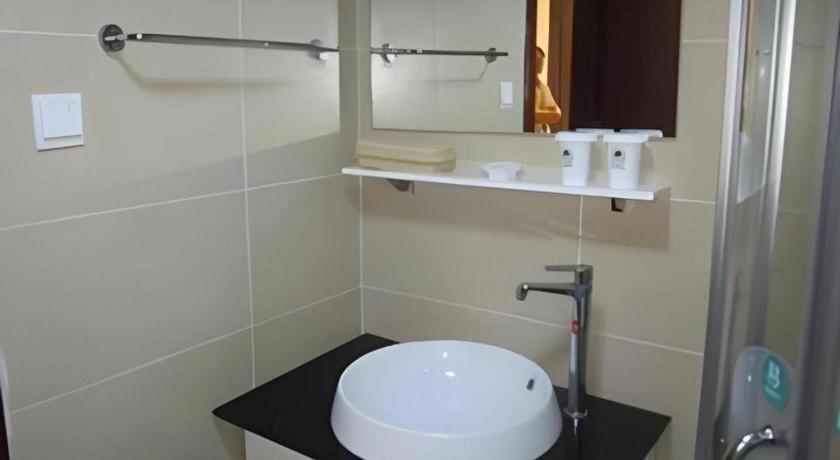 GreenTree Inn Chuzhou Wandong International Car City Express Hotel