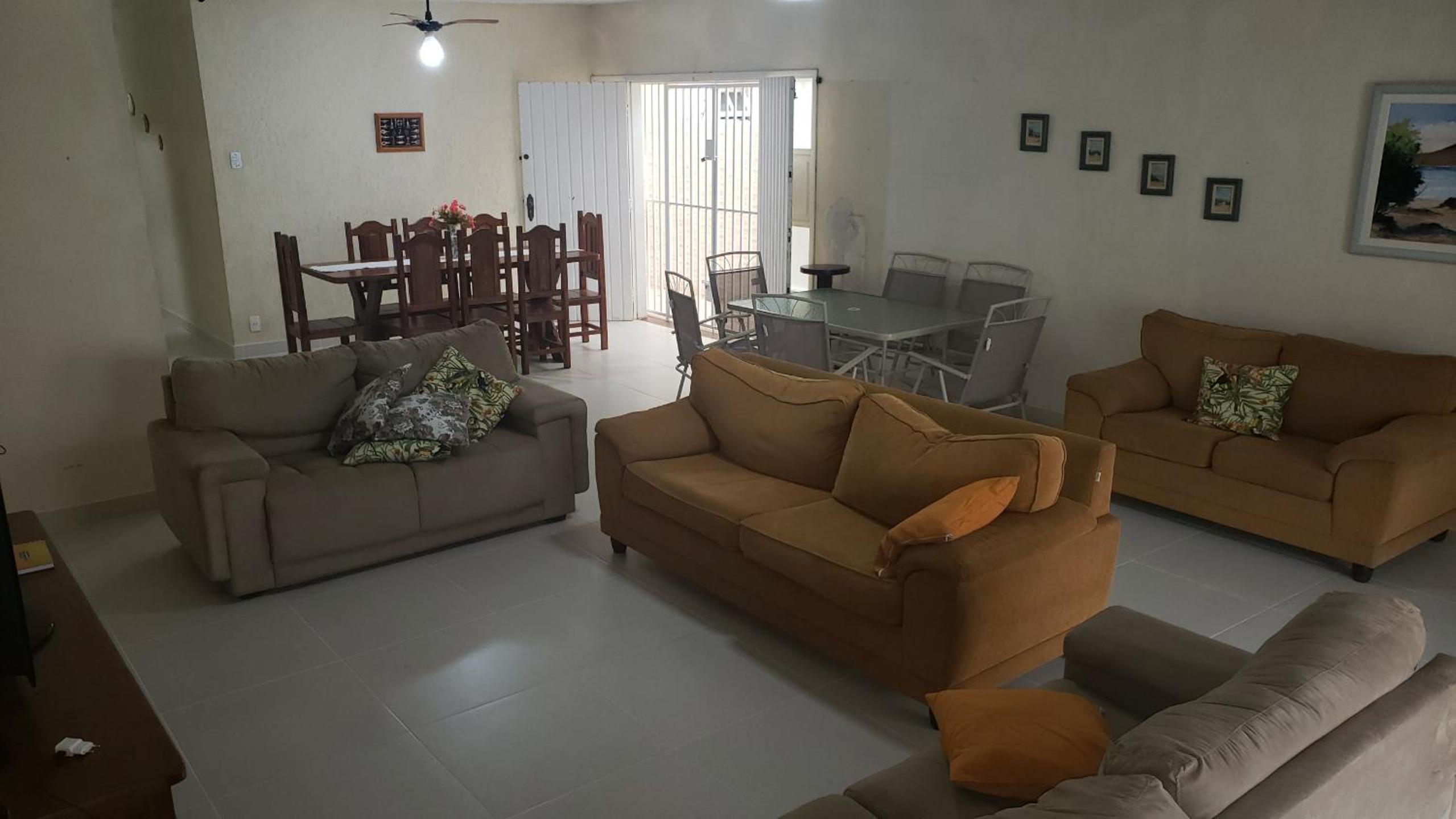 Casa com Piscina Ubatuba 120ms da praia do Sapê