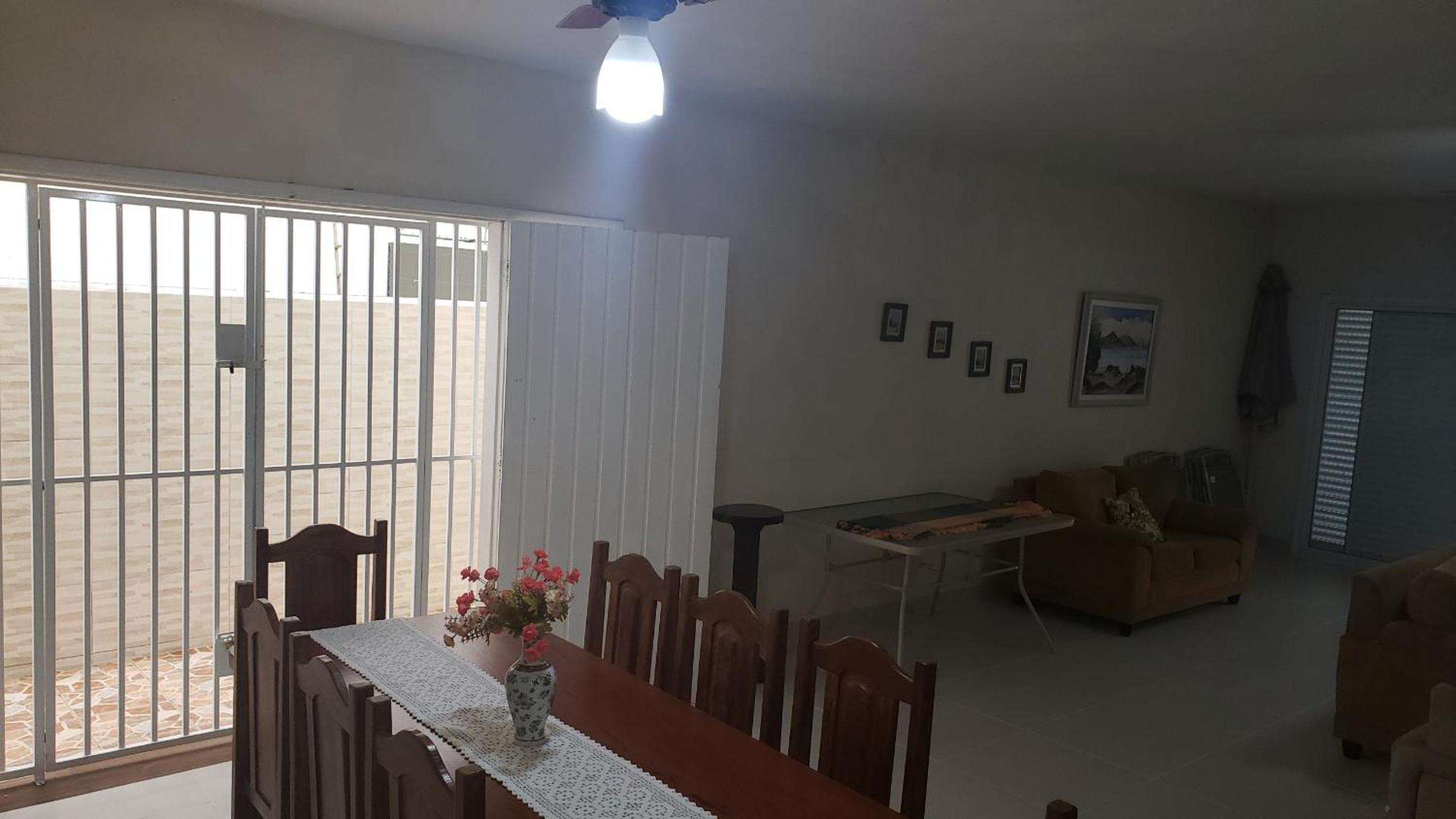 Casa com Piscina Ubatuba 120ms da praia do Sapê