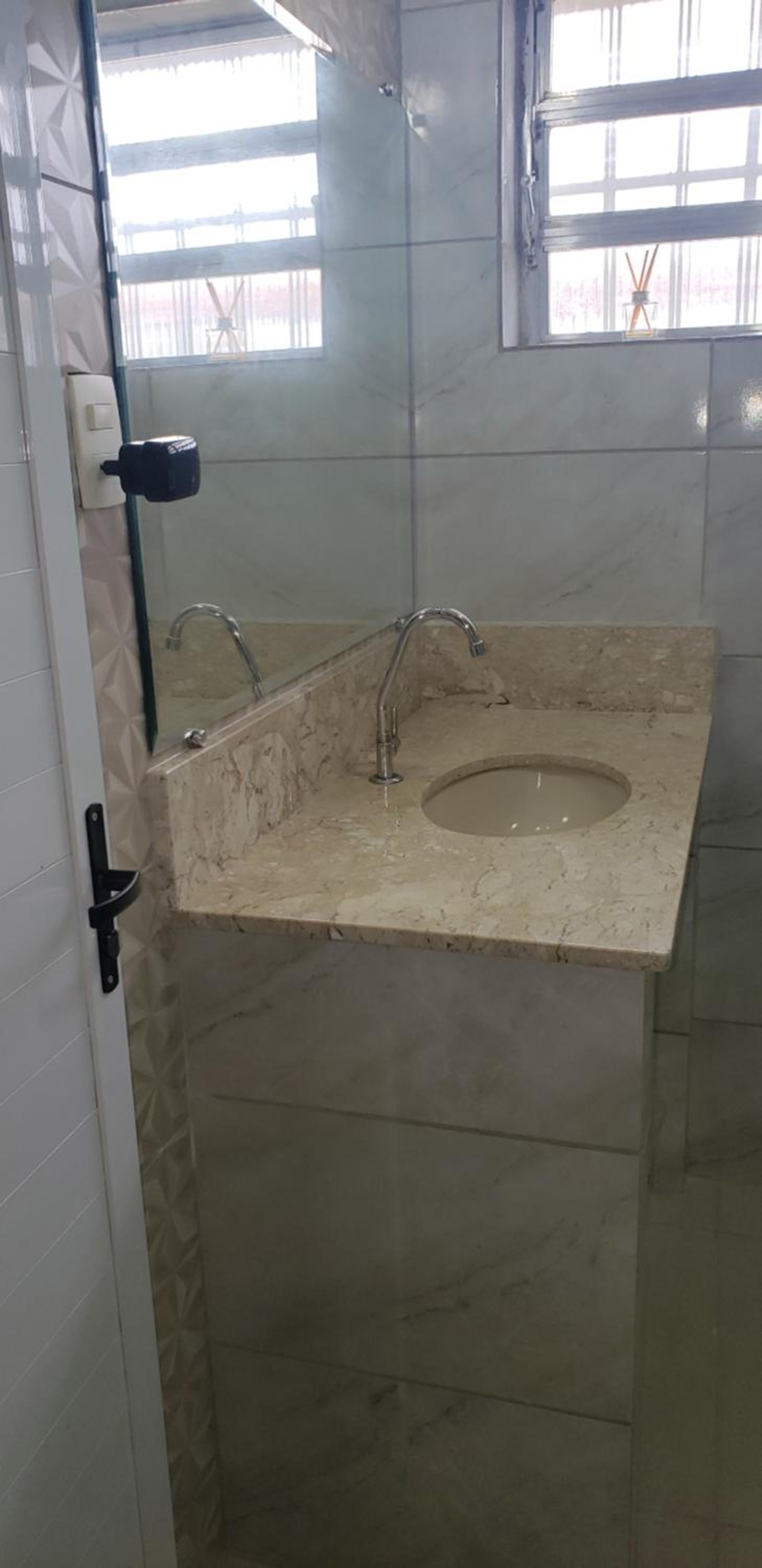 Casa com Piscina Ubatuba 120ms da praia do Sapê