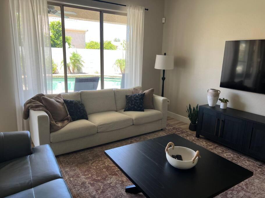 Edgemont Escape