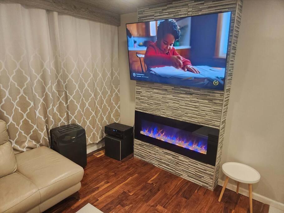 Modern Family Home - Short Stays