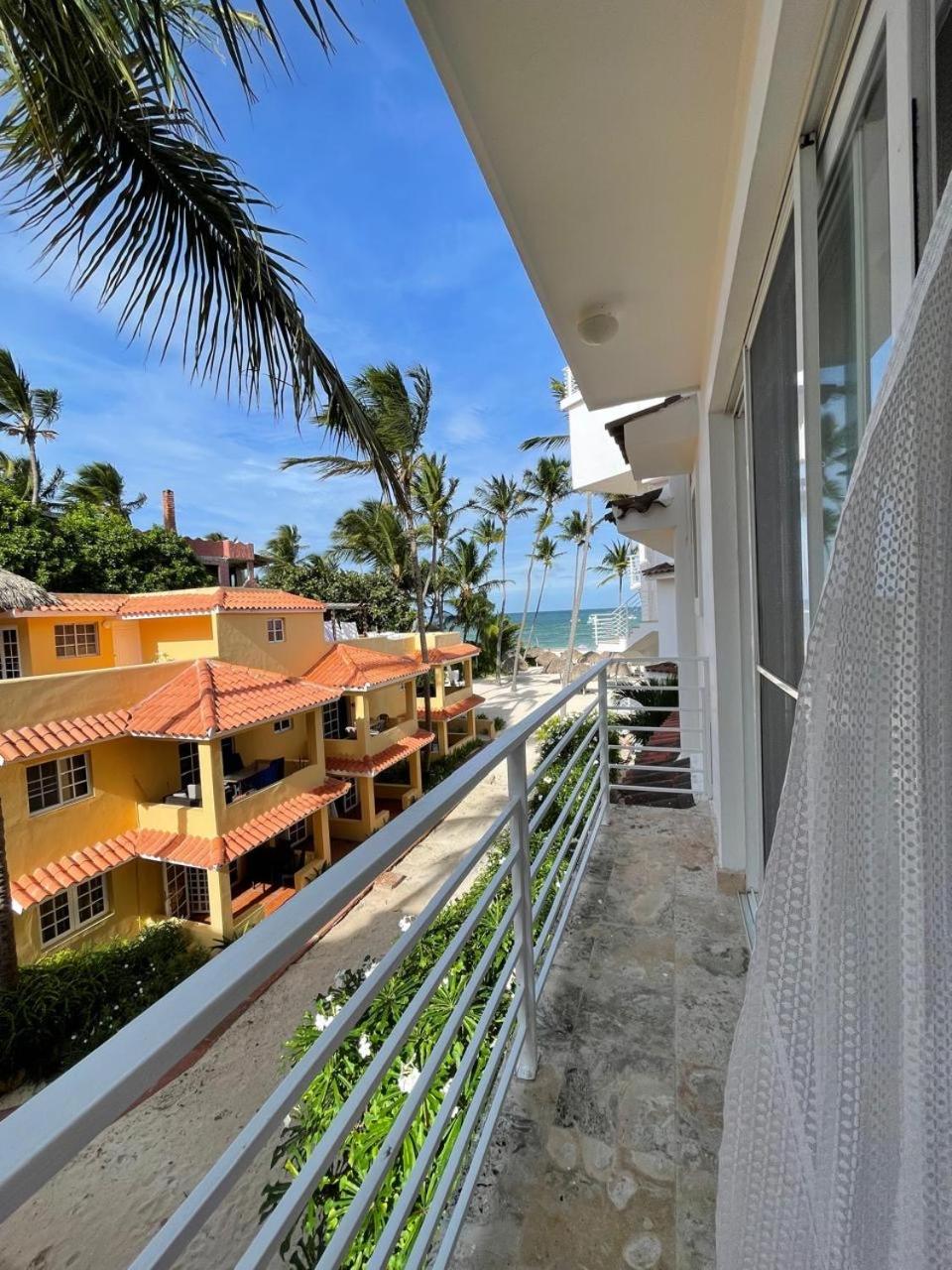 Palm Sea View