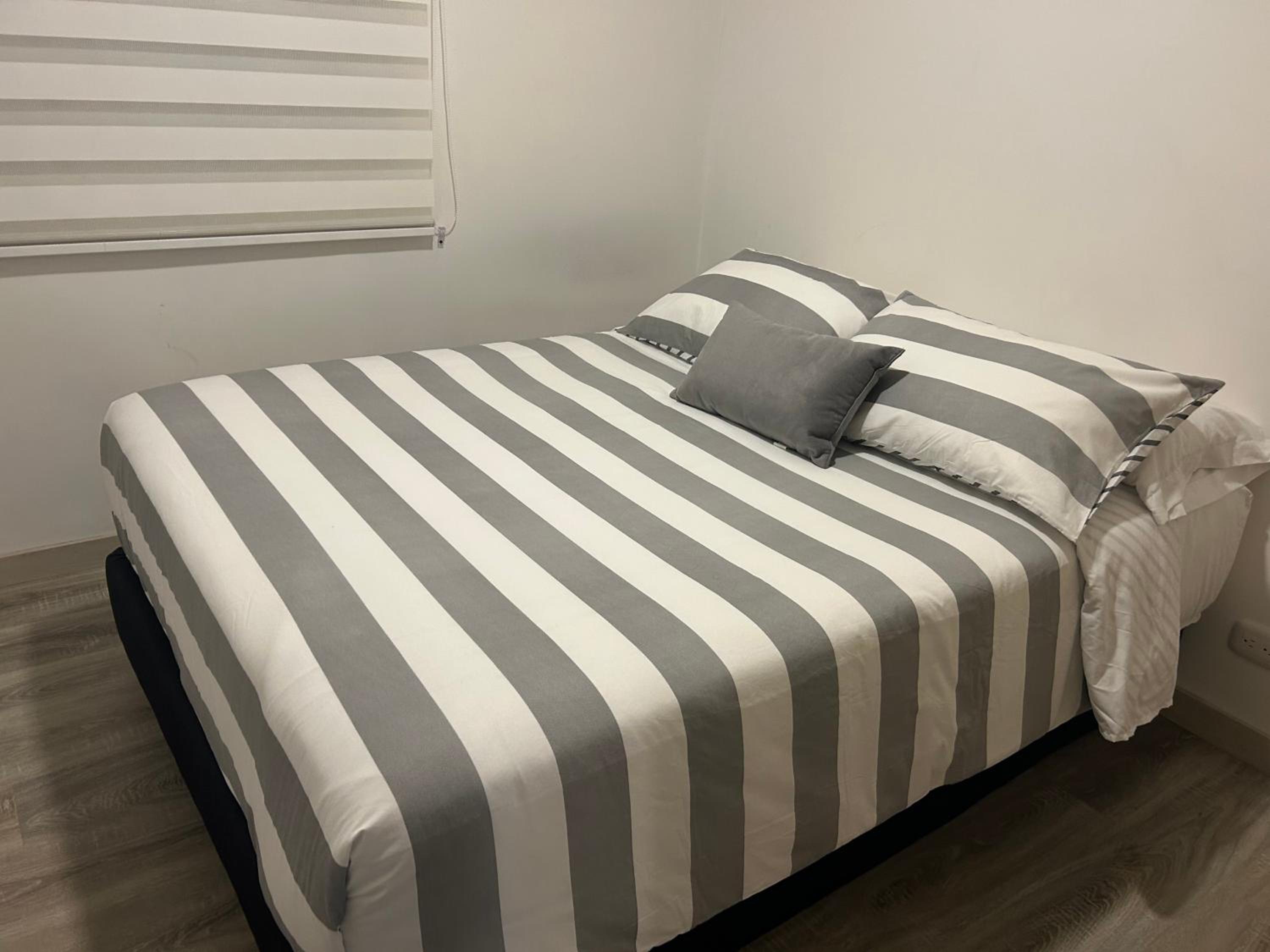 Comodo Apto Diagonal MALL PLAZA