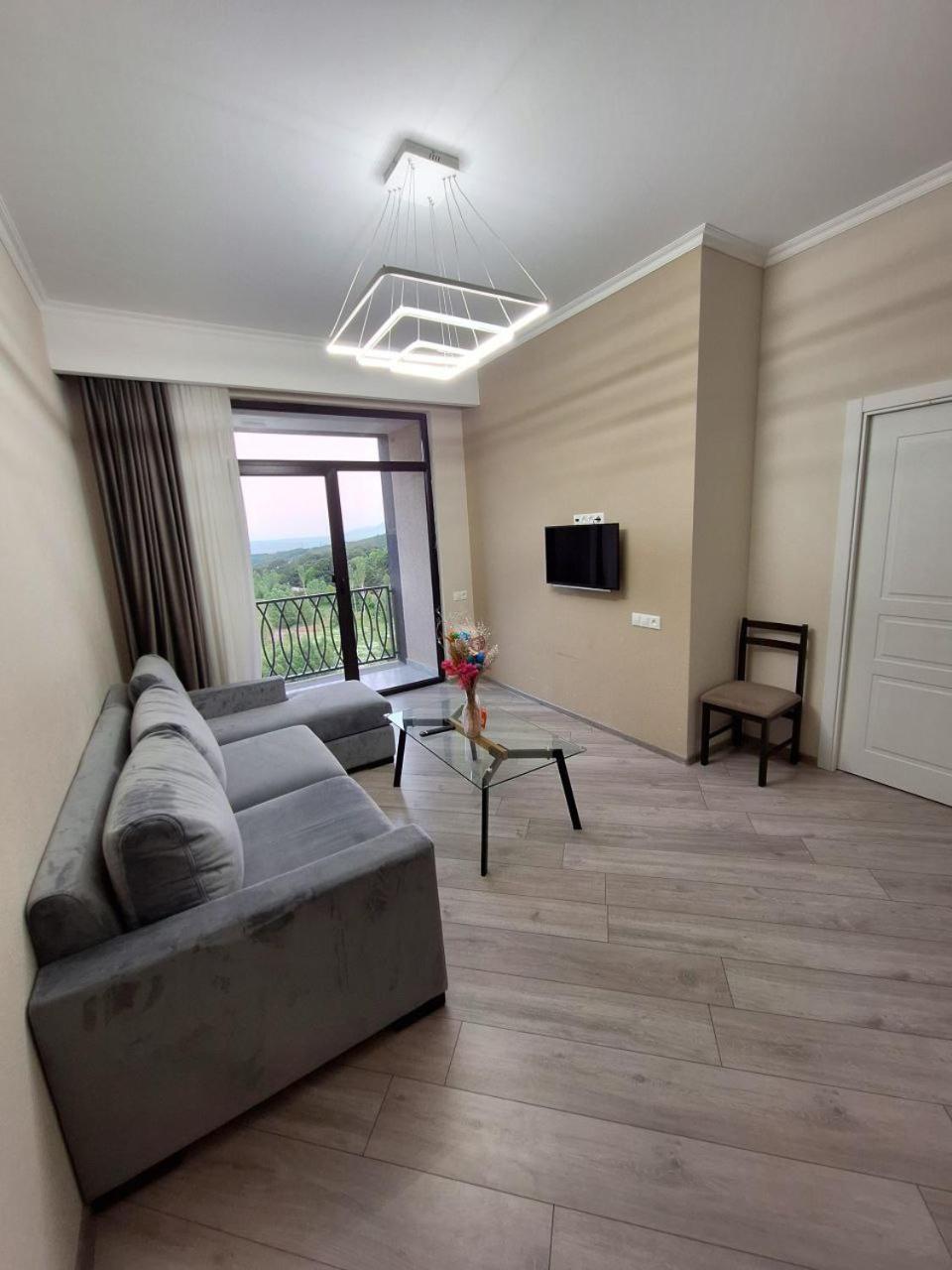 Tsakhkadzor Getaway 1-3BR Condos with Pool, Near Ropeway & Dining