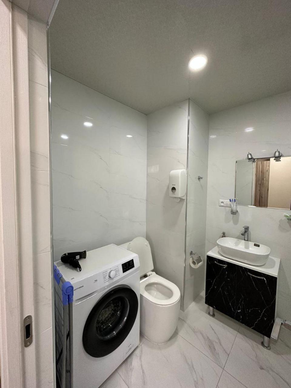 Tsakhkadzor Getaway 1-3BR Condos with Pool, Near Ropeway & Dining