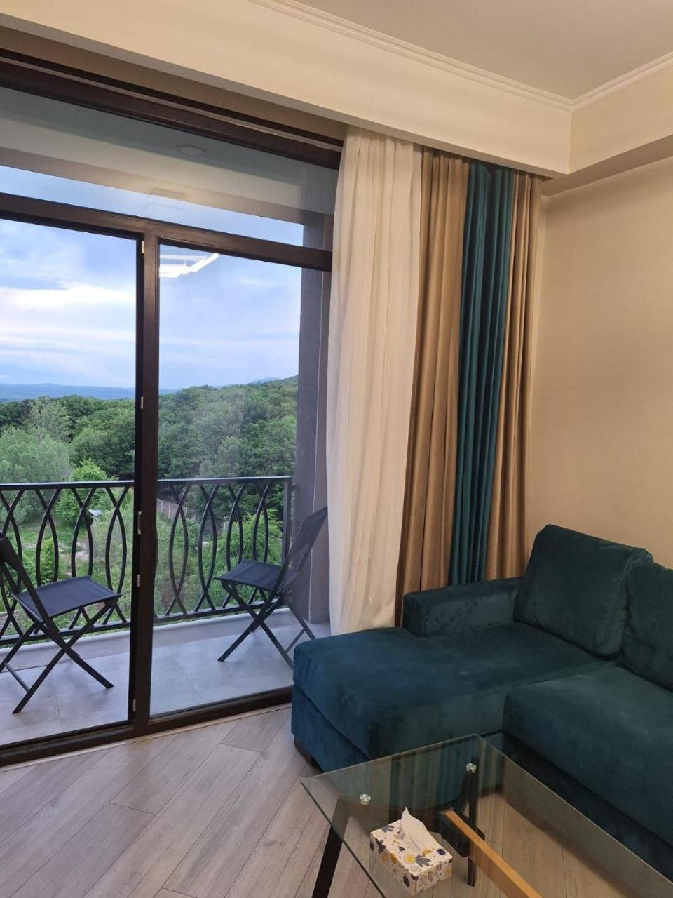 Tsakhkadzor Getaway 1-3BR Condos with Pool, Near Ropeway & Dining